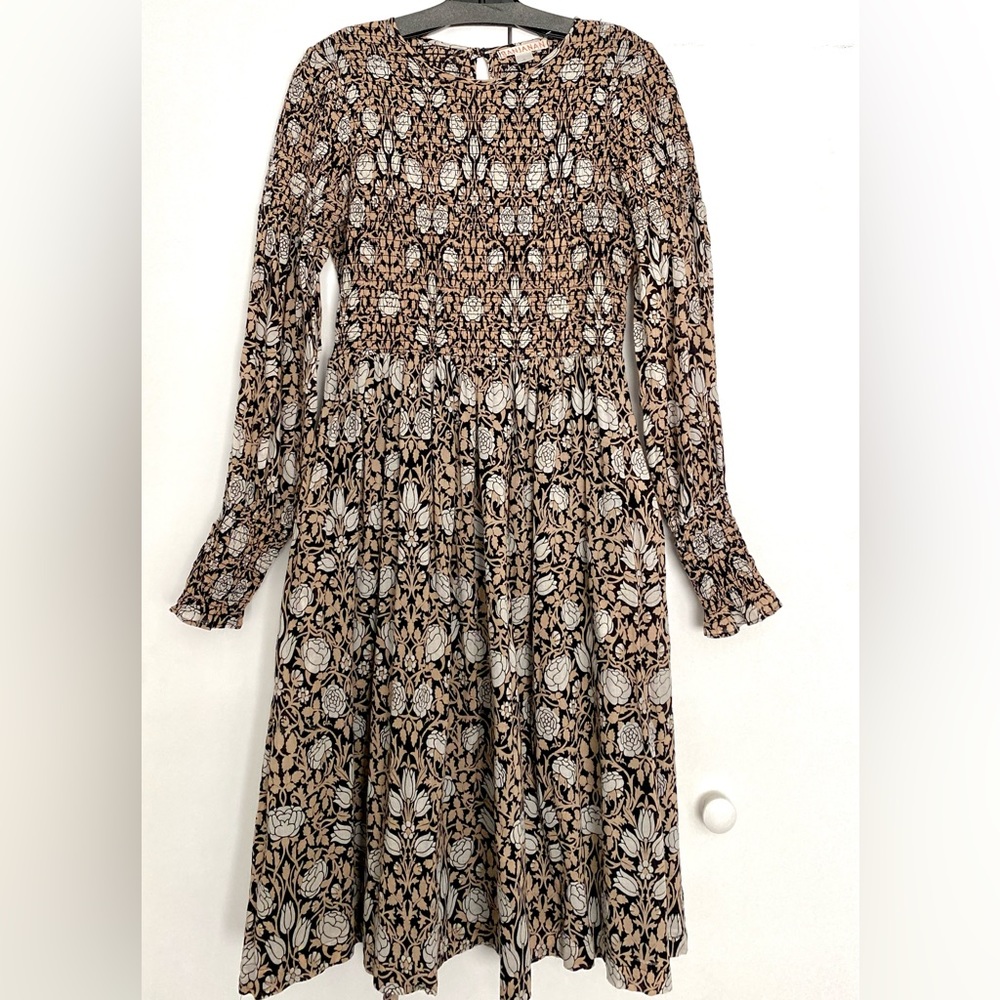 Banjanan size small knee length dress